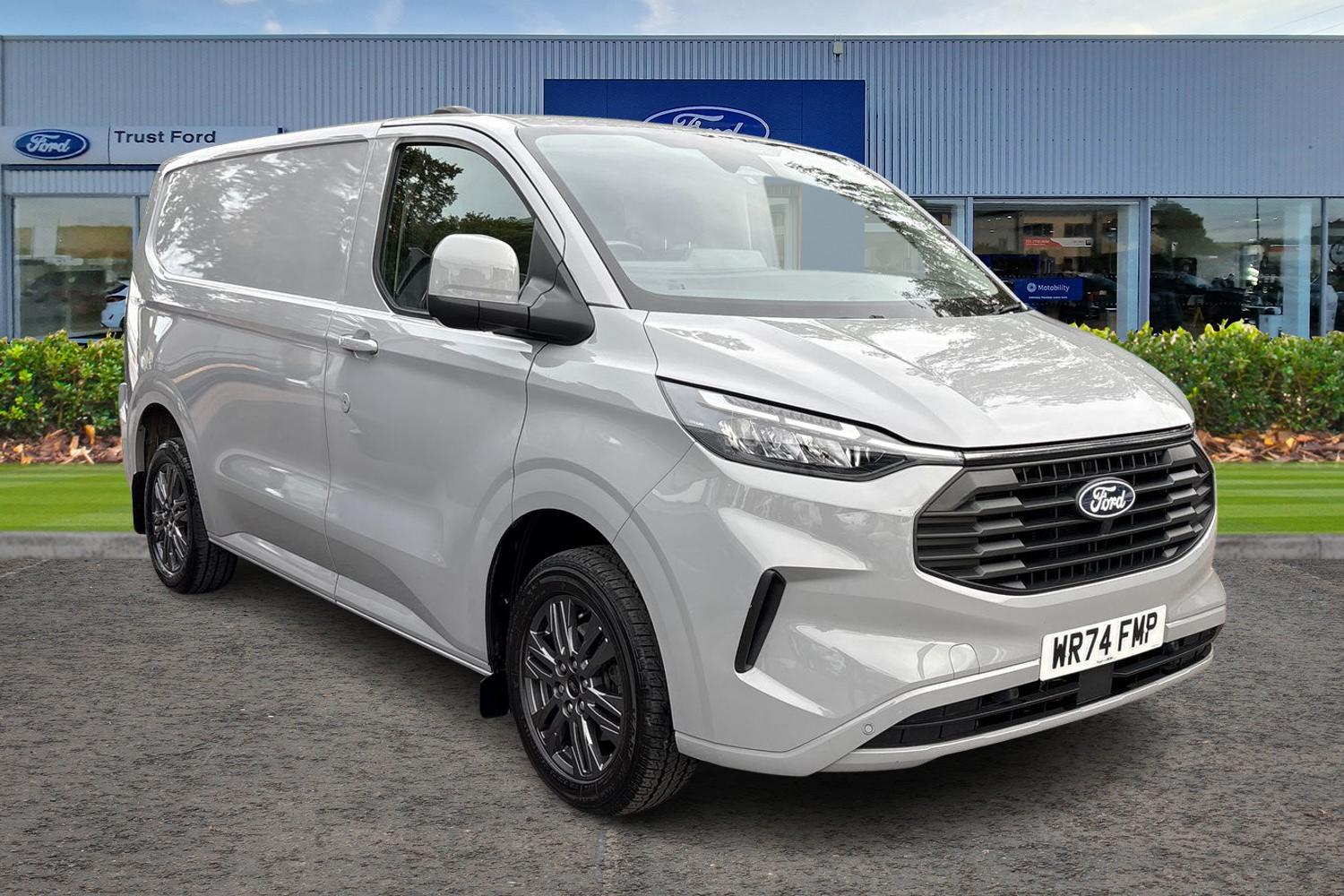 Ford TRANSIT CUSTOM Photo 0