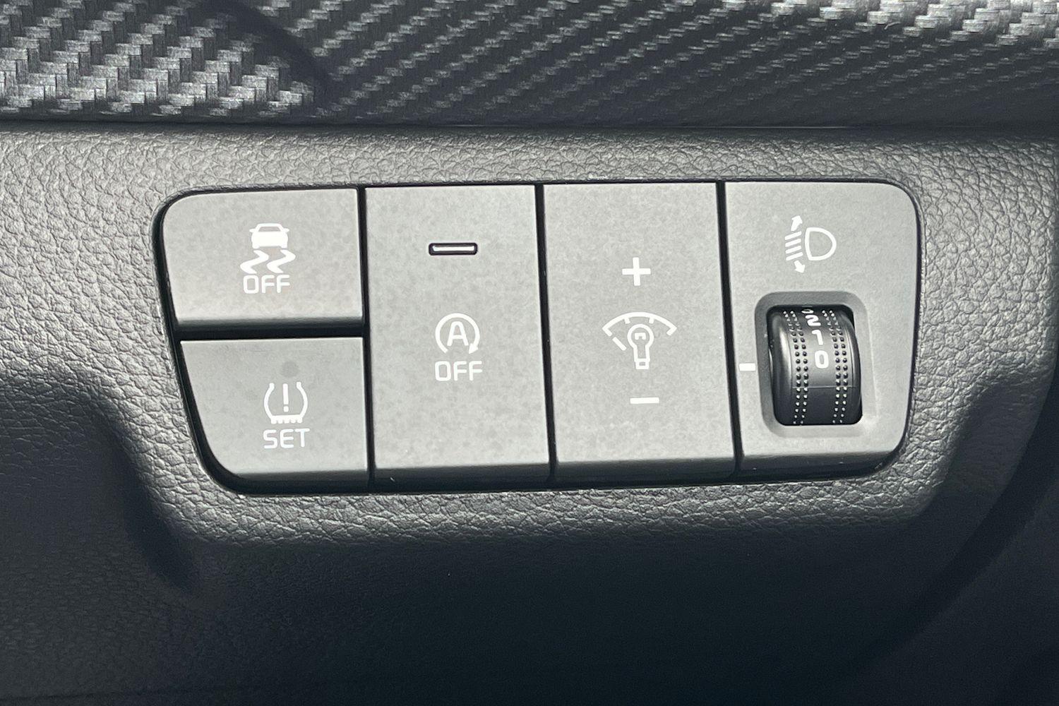 Kia STONIC Photo 28