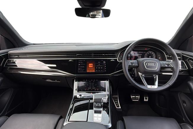 Audi Q8 Photo 10