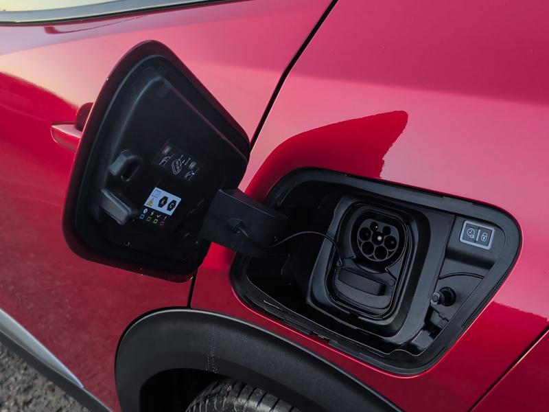 Used Peugeot E-2008 NX74YOO 31