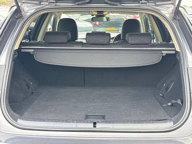 LEXUS Ct Photo 12