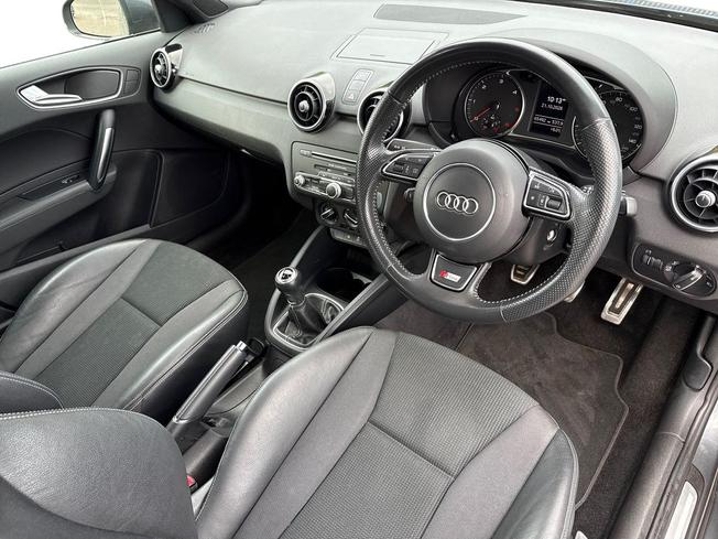 AUDI A1 Photo 2