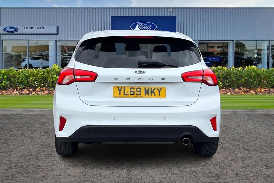 Ford FOCUS Photo autoimg-4337f4feadd68a5ca1d1ddc46ef2947db68387a9.jpg