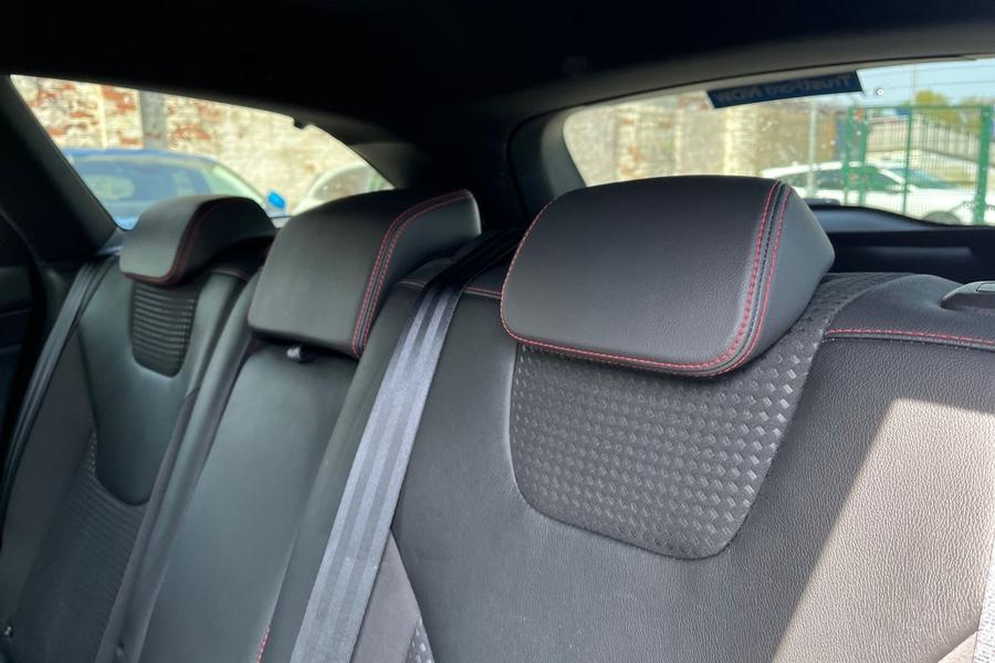 Ford MONDEO Photo autoimg-433dab51a8808df29a2b9ac407f3aab769bae3d6.jpg