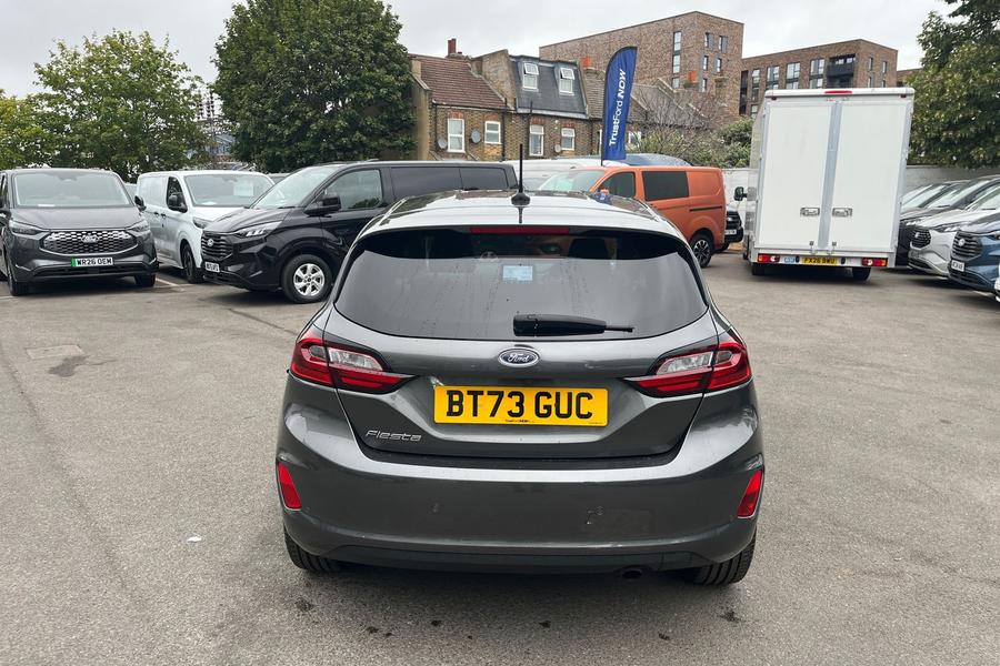 Ford FIESTA Photo autoimg-433f7300e8fd0755d3354f9186de2e0e87a04e4b.jpg