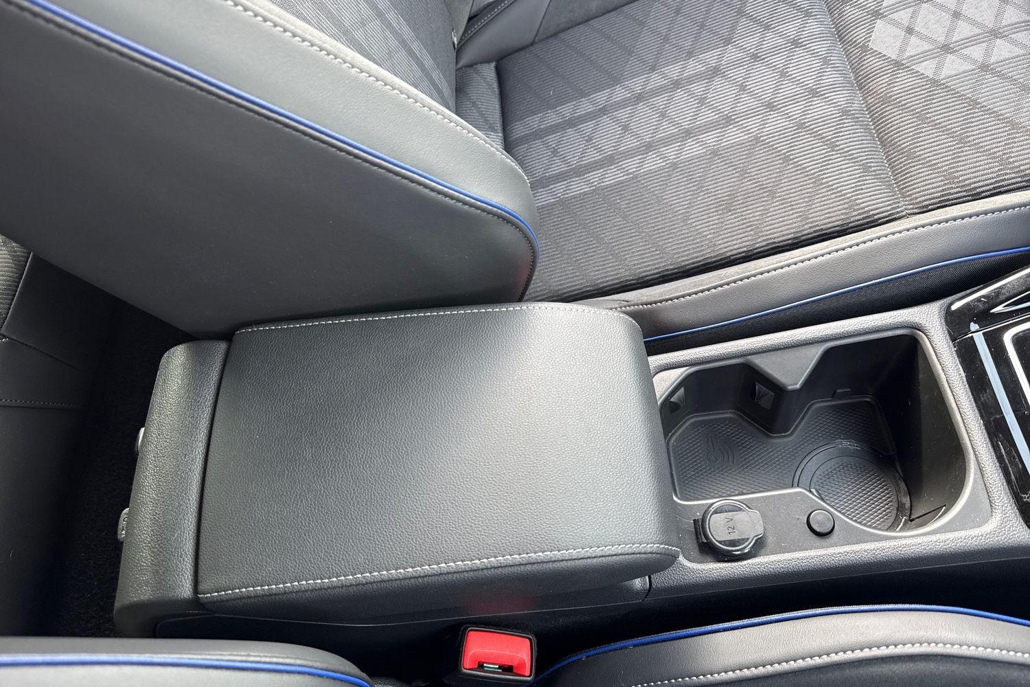 Volkswagen GOLF Photo 31