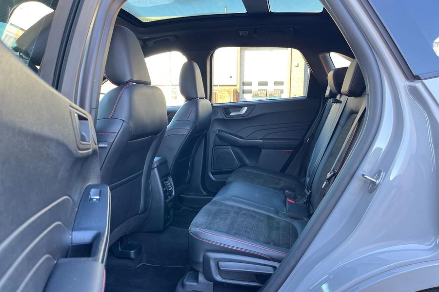Ford Kuga Photo autoimg-434816daf1d6ebed7459a750f23e21012bec7d02.jpg