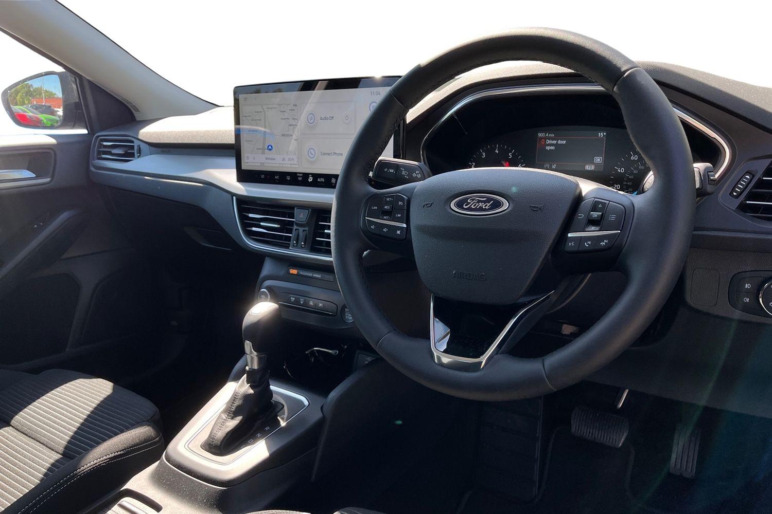 Ford Focus Photo 8