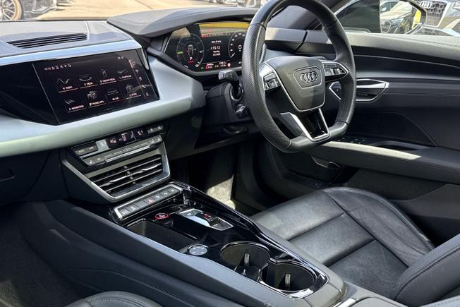 Audi e-tron GT Photo 24