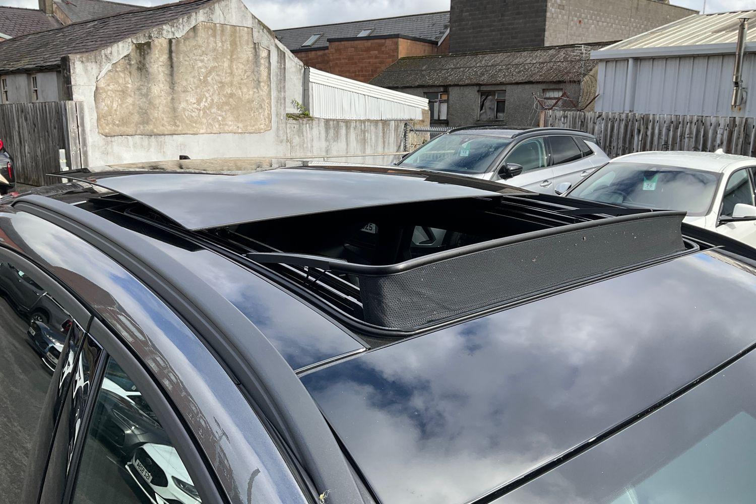 Ford KUGA Photo 36