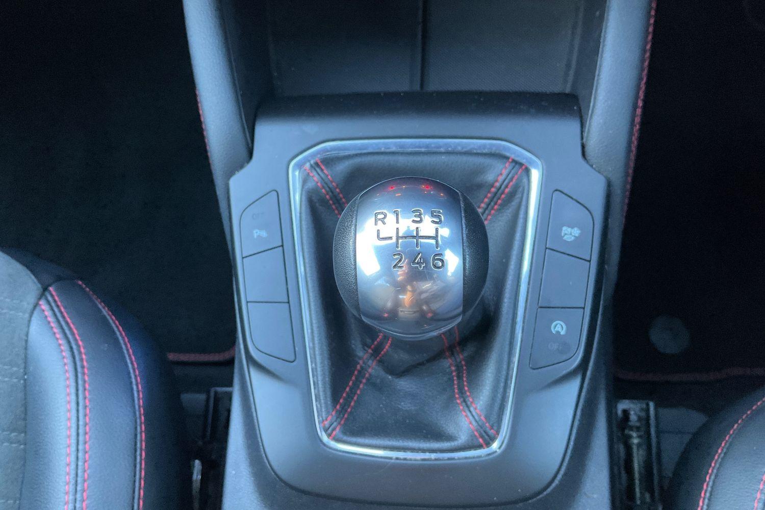 Ford KUGA Photo 29