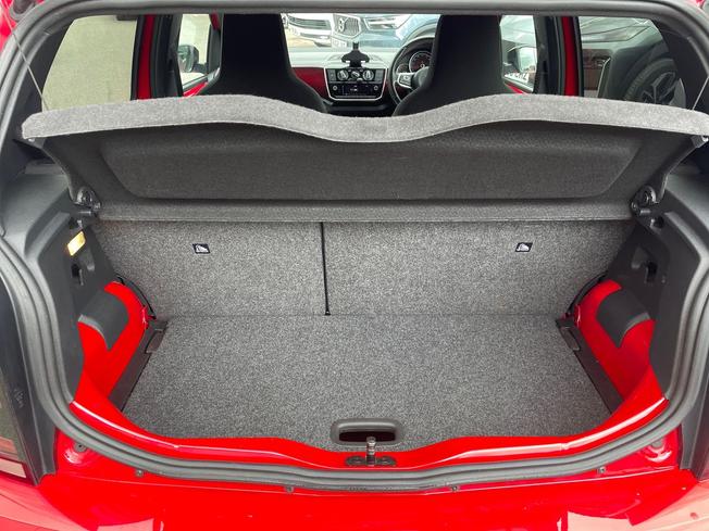 VOLKSWAGEN up! Photo 12