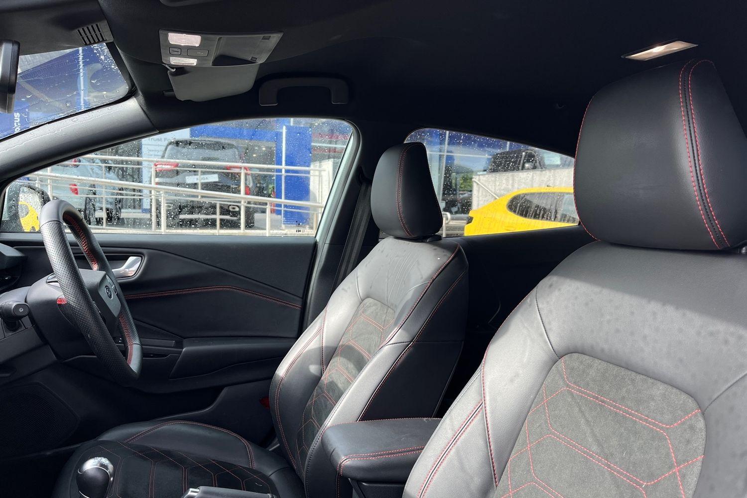 Ford PUMA Photo 18