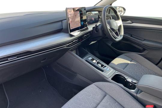 Volkswagen Golf Photo autoimg-435d40052ea699cca9516b1853ab6b7ef609a88a.jpg