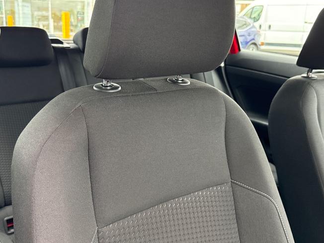 VOLKSWAGEN Polo Photo 45