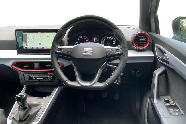 SEAT Arona Photo 11