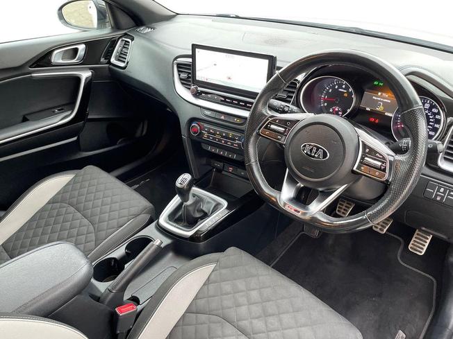 KIA Ceed Photo 6