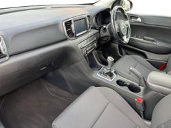 KIA Sportage Photo 2