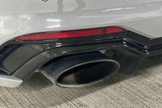 AUDI RS5 Photo 33