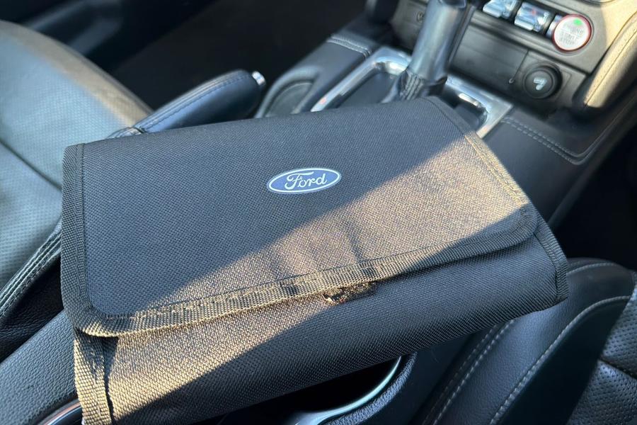 Ford MUSTANG Photo autoimg-4369461947acee55c3ea434b60f9ca3129e4fcf5.jpg