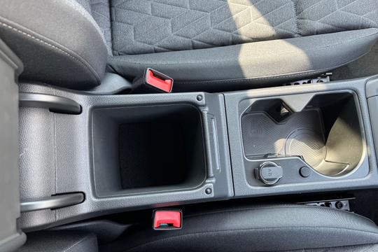 Volkswagen Golf Photo autoimg-43694e5b8c680fa39d11a403d0184fa23d868a38.jpg