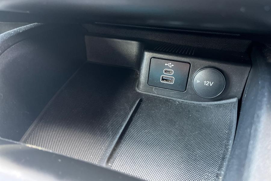 Ford FOCUS Photo autoimg-436aeb51a546d1143ad8a4f692c3ca12497f67f1.jpg