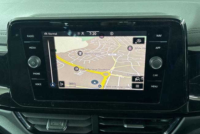 VOLKSWAGEN T-Roc Photo 14