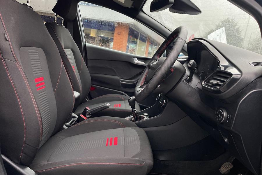 Ford FIESTA Photo autoimg-436cbc5c38e528948ca6d4586ba73e36b0c74a49.jpg