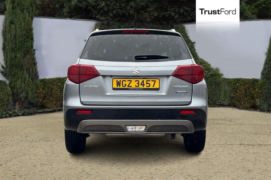 Suzuki Vitara Photo autoimg-43726e64af7c754d4d2cd7cac8f28fd12c034629.jpg