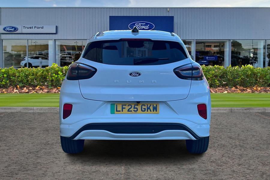 Ford PUMA Photo autoimg-4372ee99fa827885743108d857182fe90fe0805c.jpg