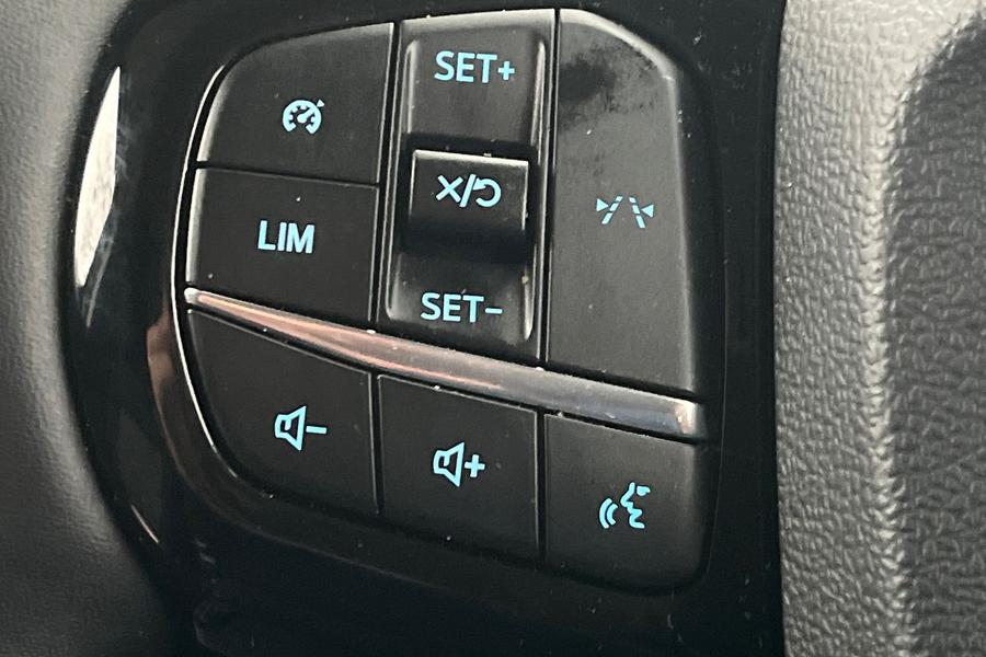 Ford E-TRANSIT COURIER Photo autoimg-4377d23ce2e7ce248065c4e8ae1b8d9763ac2526.jpg
