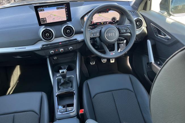 AUDI  Q2  Photo 56