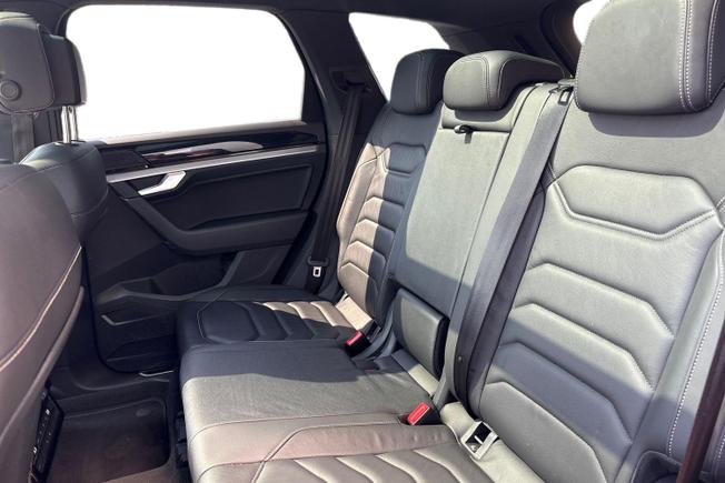 Volkswagen Touareg Photo 9