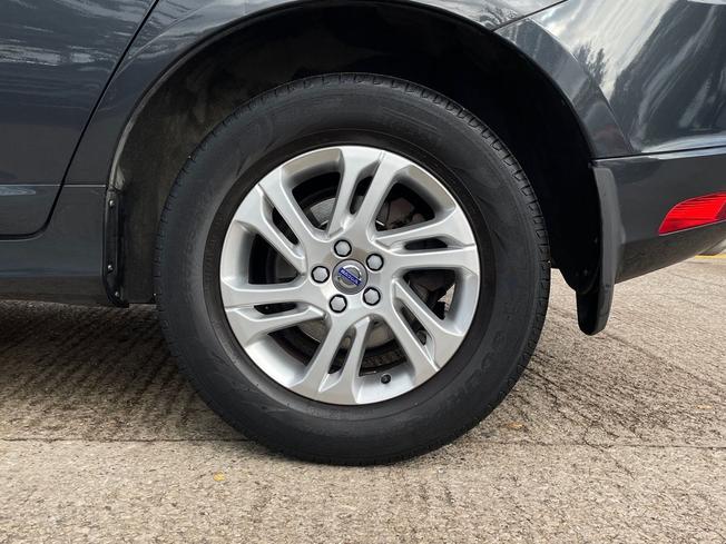 VOLVO XC60 Photo 5