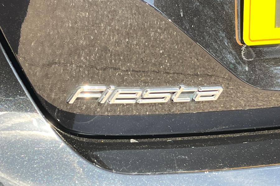 Ford FIESTA Photo autoimg-43835d0d290613578cd1d5a2824747b75f9fb543.jpg