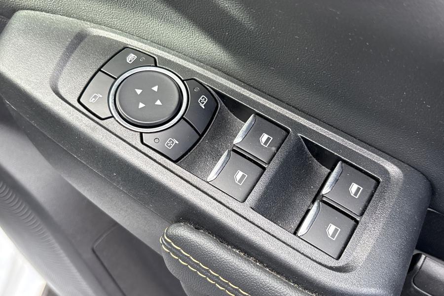 Ford RANGER Photo autoimg-43854c89bfb3cdc392f63147b8909b52866db9d7.jpg