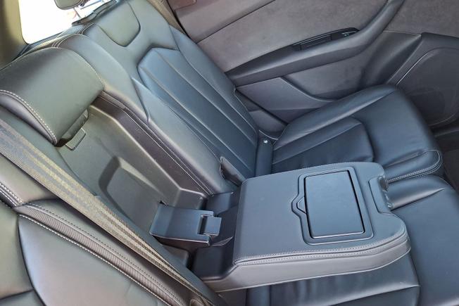 AUDI Q7 Photo 22