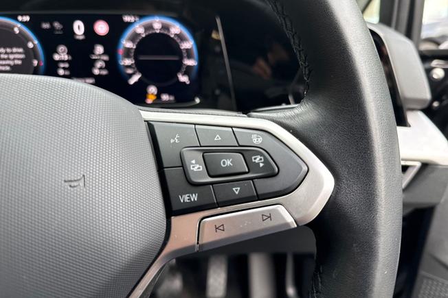 VOLKSWAGEN Golf Photo 17