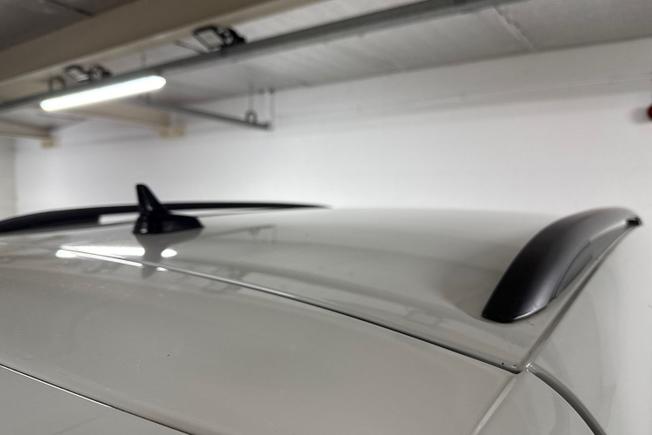 VOLKSWAGEN Tiguan Photo 35