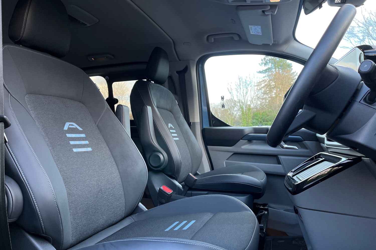 Ford Tourneo Custom Photo 16