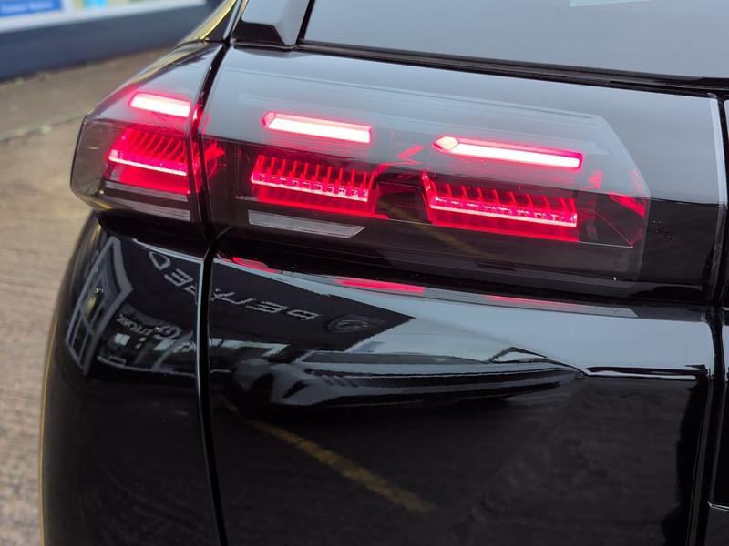 Used Peugeot 2008 KO74ZJV 28