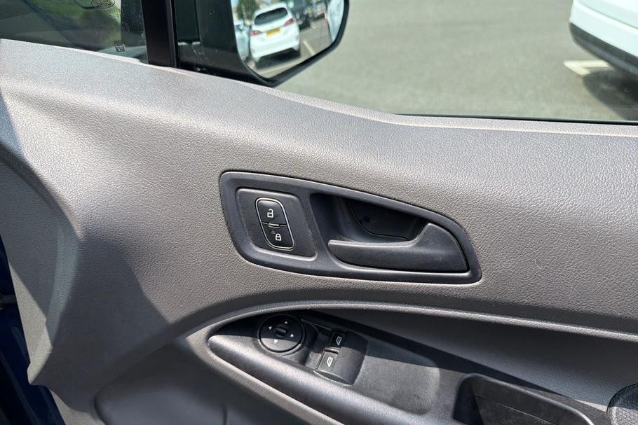 Used Ford TRANSIT CONNECT FY21SLV 39