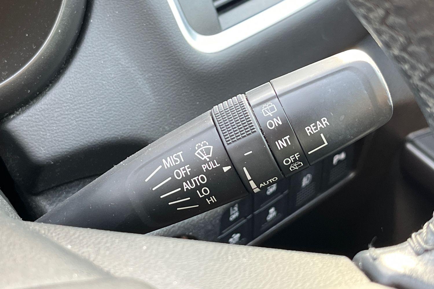Suzuki S-Cross Photo 14