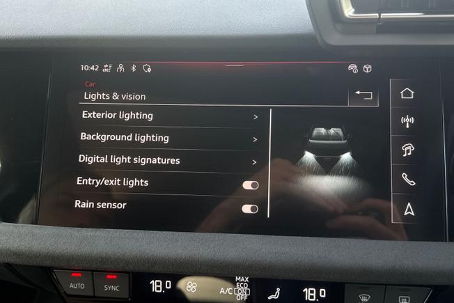 AUDI  S3 Saloon Photo 33