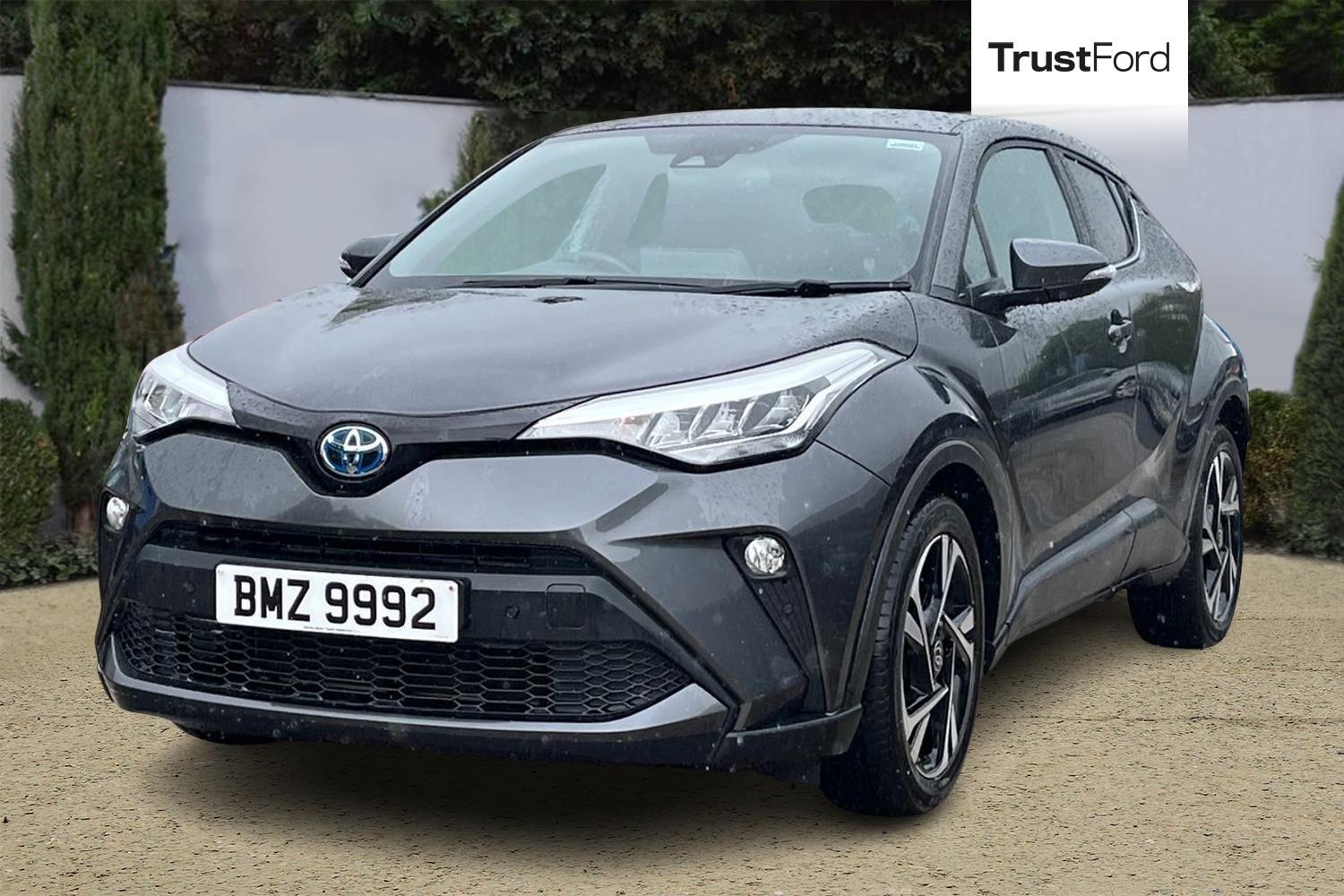 Toyota C-HR Photo 4
