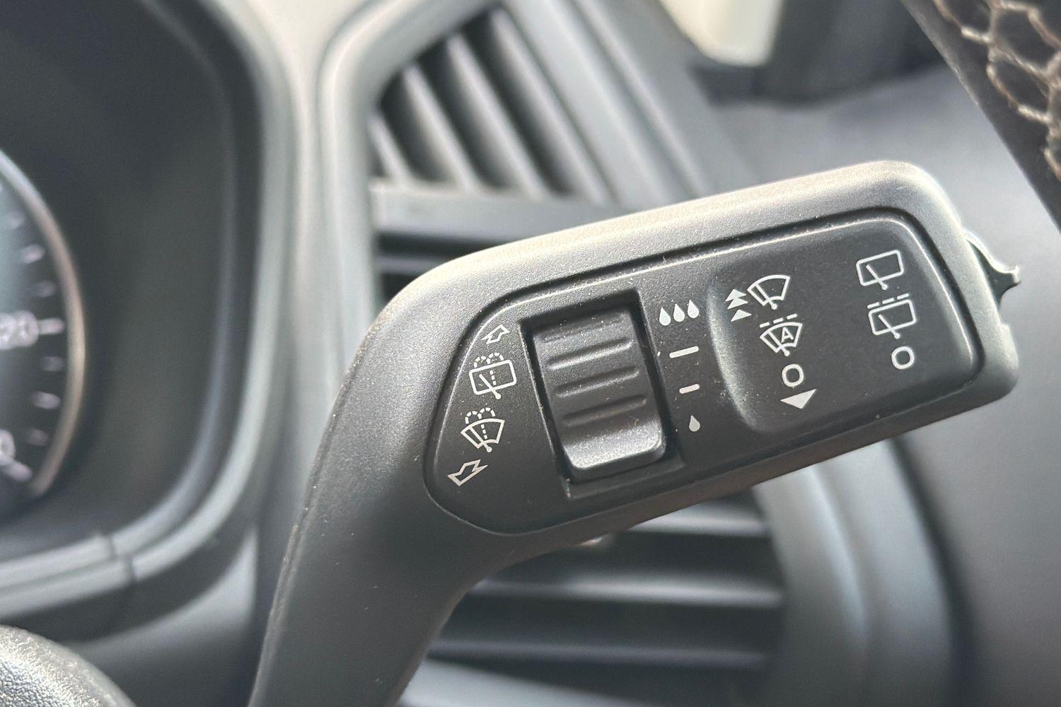 Ford ECOSPORT Photo 14