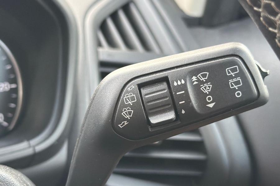 Ford ECOSPORT Photo autoimg-4396c83faae4ee35fc92f5ff651eadc1363eb0e2.jpg