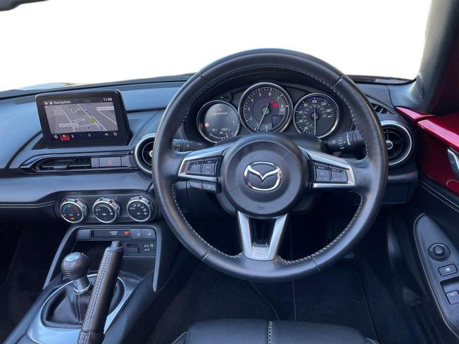MAZDA MX-5 Photo 11