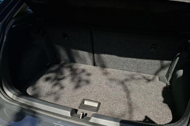 VOLKSWAGEN Polo Photo 12