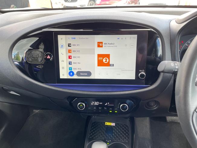 TOYOTA Aygo X Photo 14